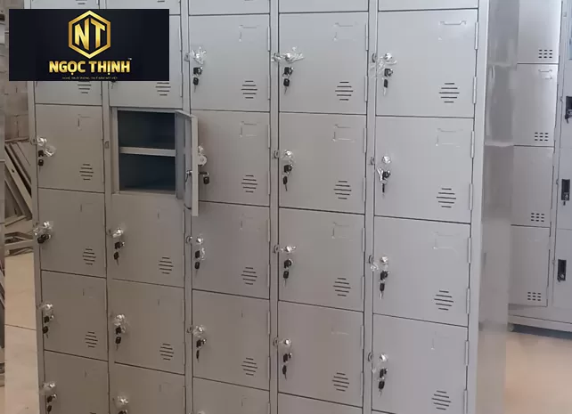 Tủ giày bằng sắt sơn tĩnh điện 30 khoang 30C5KG Tủ giày bằng sắt sơn tĩnh điện 30 khoang 30C5KG